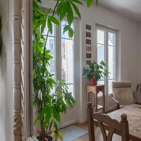 #22 Emma 2bdr Balcony Center Town 2mins Tramway Appartement *