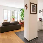 #22 Emma 2bdr Balcony Center Town 2mins Tramway Appartement