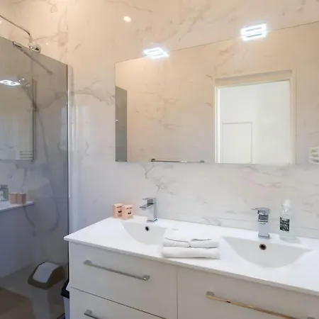 #22 Emma 2bdr Balcony Center Town 2mins Tramway Apartman Nizza