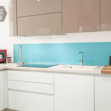 Διαμέρισμα #22 Emma 2bdr Balcony Center Town 2mins Tramway *